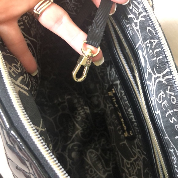 Beautiful Betsey Johnson heart quilted purse - Picture 10 of 14